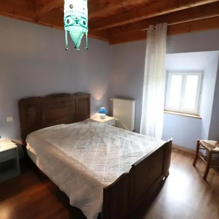 Maison De Caractere Renovee, 4 Ch, 9 Pers, Jardin, Cheminee, Animaux Acceptes, 15320 Val D'arcomie - Fr-1-742-363 Arcomie