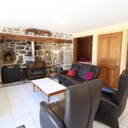Holiday home Maison De Caractere Renovee, 4 Ch, 9 Pers, Jardin, Cheminee, Animaux Acceptes, 15320 Val D'arcomie - Fr-1-742-363 *