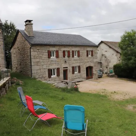 Maison De Caractere Renovee, 4 Ch, 9 Pers, Jardin, Cheminee, Animaux Acceptes, 15320 Val D'arcomie - Fr-1-742-363